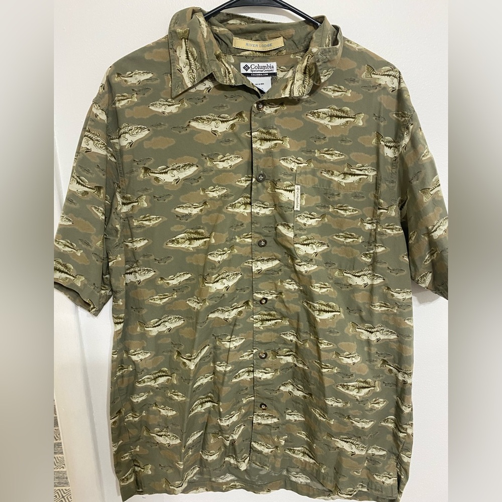 Columbia Tan Fish Pattern Shirt
